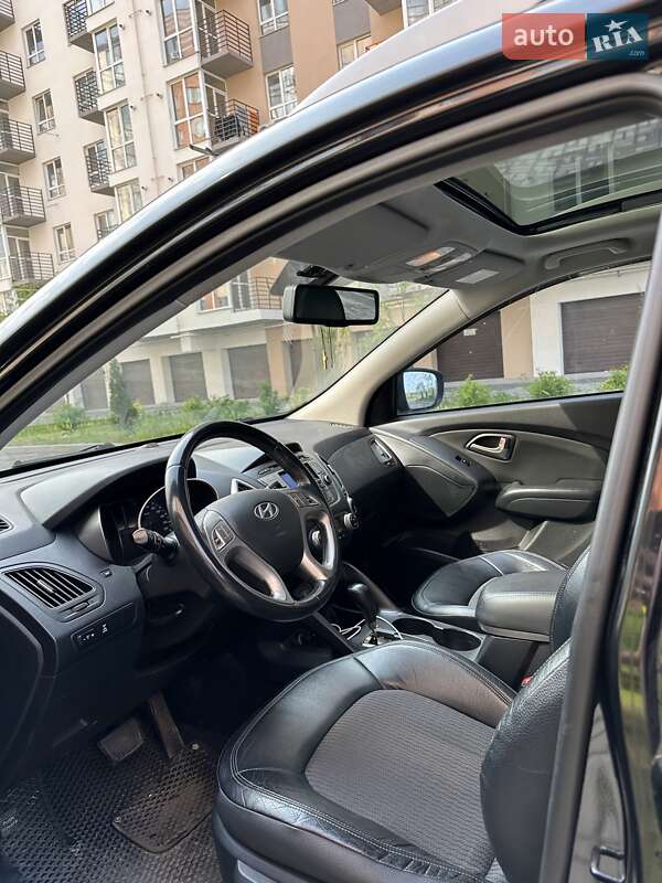 Внедорожник / Кроссовер Hyundai ix35 2010 в Днепре
