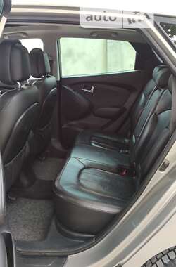 Внедорожник / Кроссовер Hyundai ix35 2010 в Черновцах