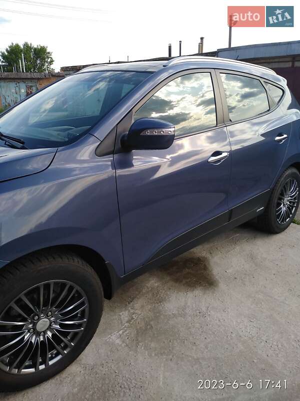 Внедорожник / Кроссовер Hyundai ix35 2011 в Борисполе