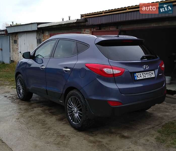 Внедорожник / Кроссовер Hyundai ix35 2011 в Борисполе