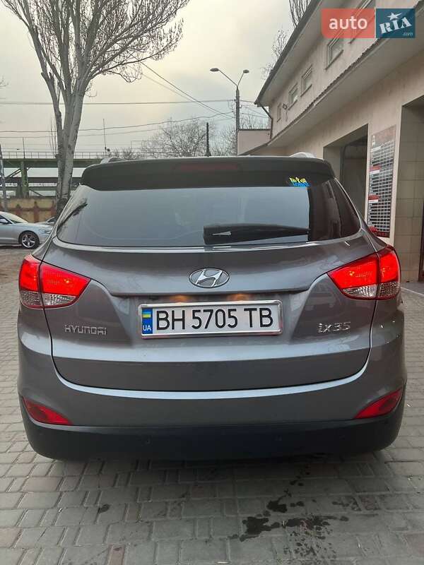 Позашляховик / Кросовер Hyundai ix35 2011 в Одесі