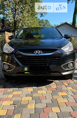 Внедорожник / Кроссовер Hyundai ix35 2011 в 