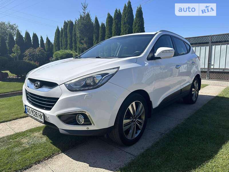 Позашляховик / Кросовер Hyundai ix35 2015 в 