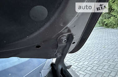 Внедорожник / Кроссовер Hyundai ix35 2011 в 