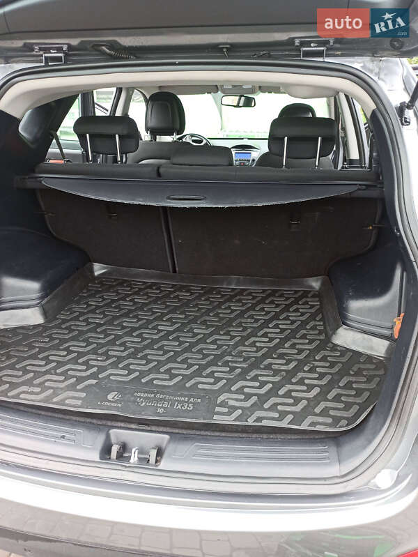 Внедорожник / Кроссовер Hyundai ix35 2013 в Ивано-Франковске