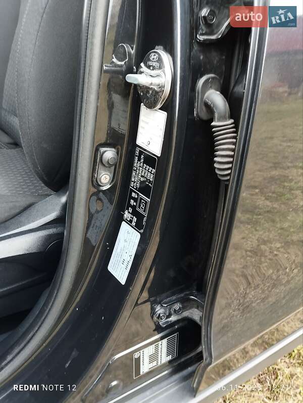 Внедорожник / Кроссовер Hyundai ix35 2010 в Ратным фото 44 Внедорожник / Кроссовер Hyundai ix35 2010 в Ратным