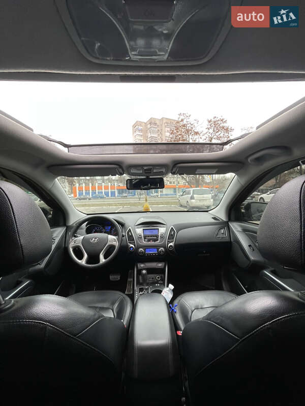 Позашляховик / Кросовер Hyundai ix35 2010 в Одесі