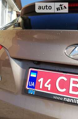 Внедорожник / Кроссовер Hyundai ix35 2015 в Ивано-Франковске