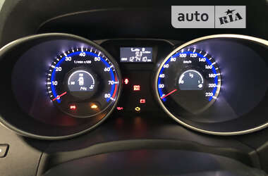 Позашляховик / Кросовер Hyundai ix35 2012 в Херсоні