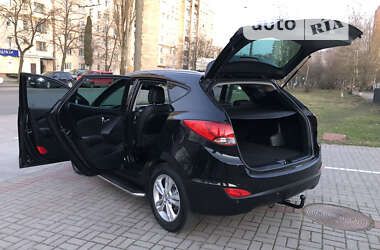 Внедорожник / Кроссовер Hyundai ix35 2011 в Ровно