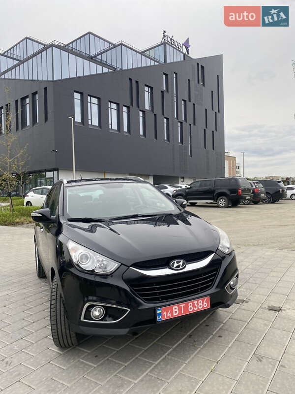 Позашляховик / Кросовер Hyundai ix35 2010 в Рівному