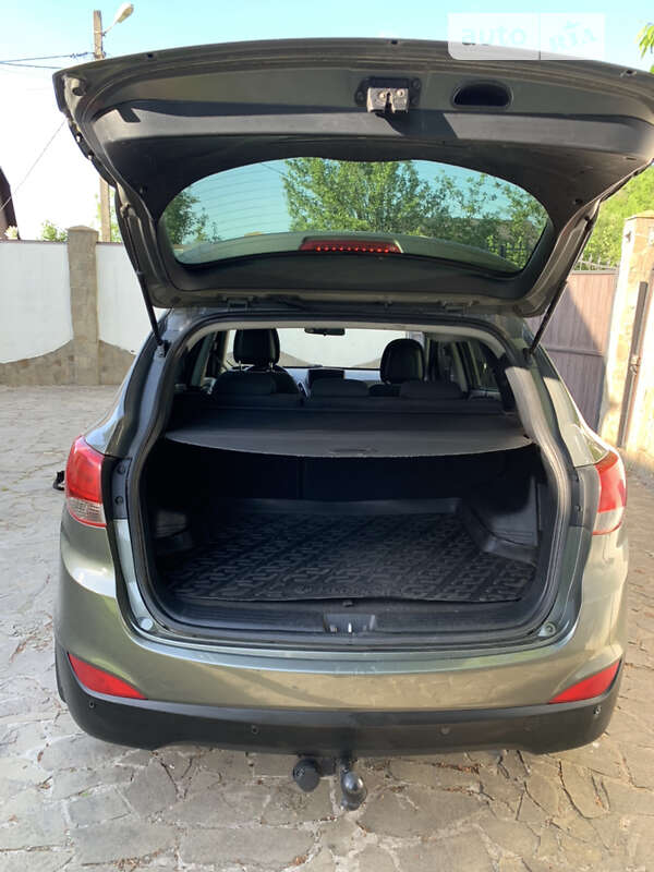 Позашляховик / Кросовер Hyundai ix35 2010 в Хмельницькому