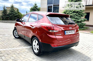 Внедорожник / Кроссовер Hyundai ix35 2010 в Харькове