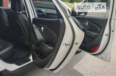 Внедорожник / Кроссовер Hyundai ix35 2012 в Харькове