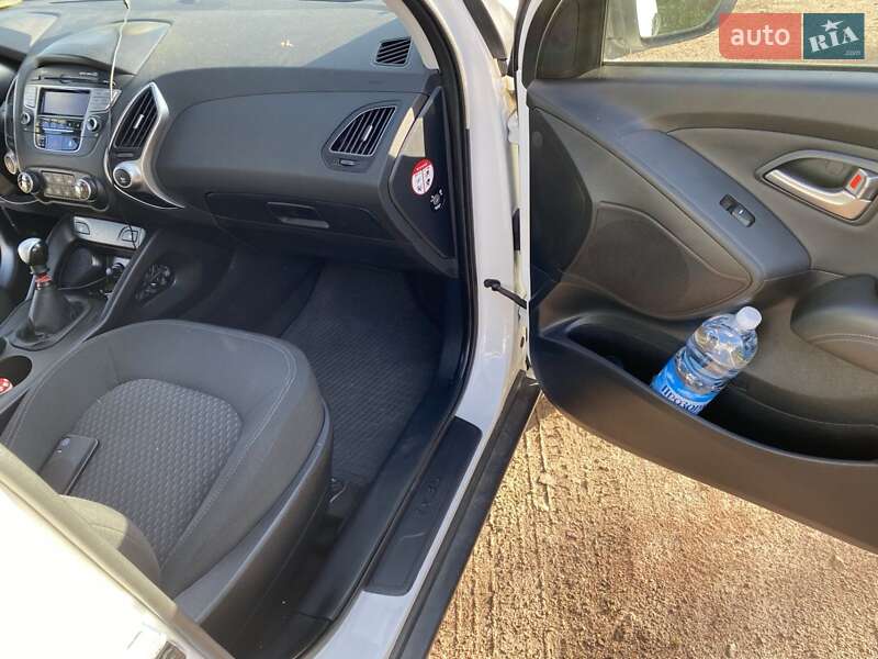Позашляховик / Кросовер Hyundai ix35 2011 в Ковелі