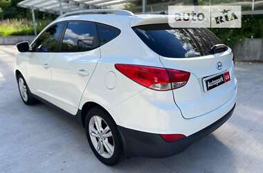 Внедорожник / Кроссовер Hyundai ix35 2010 в Киеве