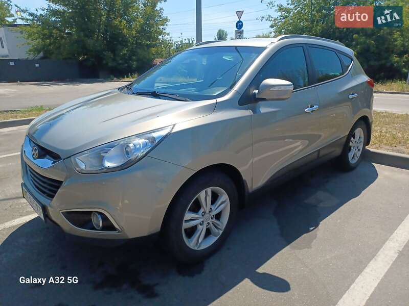 Позашляховик / Кросовер Hyundai ix35 2011 в Києві