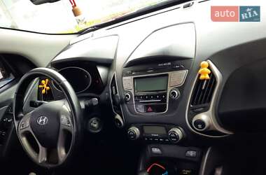 Внедорожник / Кроссовер Hyundai ix35 2011 в Вижнице