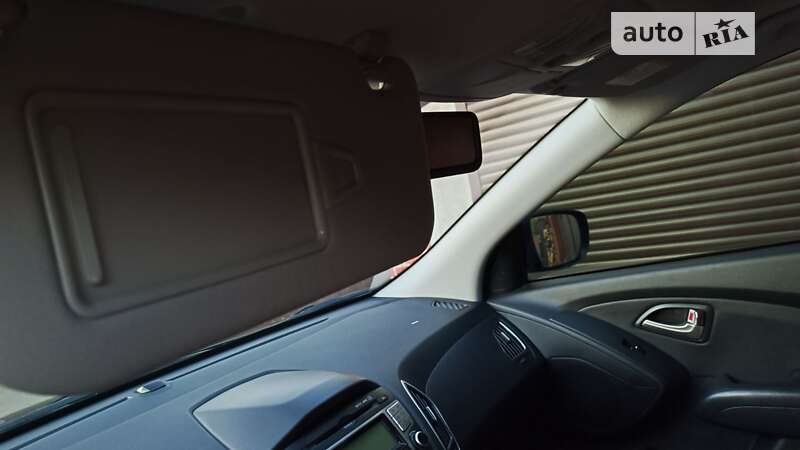 Внедорожник / Кроссовер Hyundai ix35 2010 в Одессе фото 31 Внедорожник / Кроссовер Hyundai ix35 2010 в Одессе