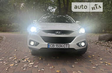 Внедорожник / Кроссовер Hyundai ix35 2010 в Чернигове