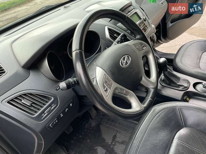 Позашляховик / Кросовер Hyundai ix35 2010 в Вінниці