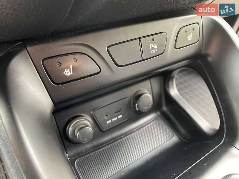 Позашляховик / Кросовер Hyundai ix35 2010 в Вінниці