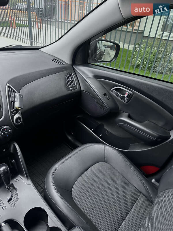 Позашляховик / Кросовер Hyundai ix35 2012 в Софіївській Борщагівці