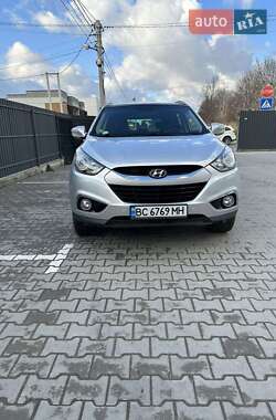 Позашляховик / Кросовер Hyundai ix35 2012 в 