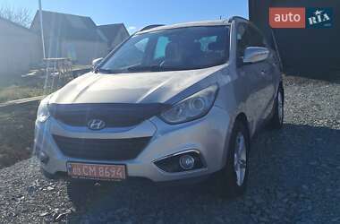 Позашляховик / Кросовер Hyundai ix35 2010 в Млиніві