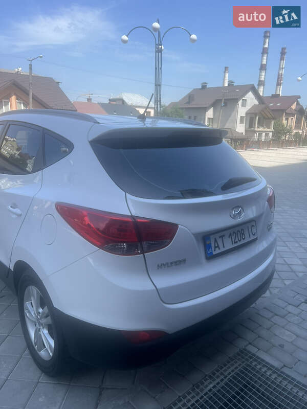 Позашляховик / Кросовер Hyundai ix35 2011 в Івано-Франківську
