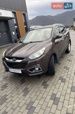 Позашляховик / Кросовер Hyundai ix35 2010 в Ужгороді