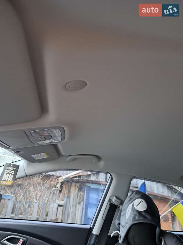 Позашляховик / Кросовер Hyundai ix35 2010 в Дніпрі