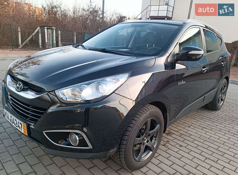 Внедорожник / Кроссовер Hyundai ix35 2011 в Буче