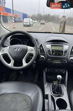 Внедорожник / Кроссовер Hyundai ix35 2010 в Дубно