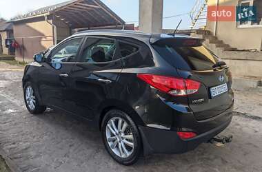 Позашляховик / Кросовер Hyundai ix35 2010 в 