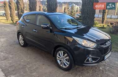Позашляховик / Кросовер Hyundai ix35 2010 в 