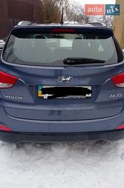 Внедорожник / Кроссовер Hyundai ix35 2013 в 