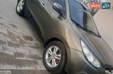 Позашляховик / Кросовер Hyundai ix35 2010 в Бориславі