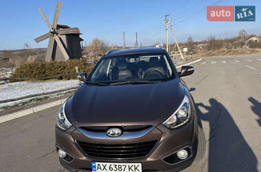 Внедорожник / Кроссовер Hyundai ix35 2015 в Ромнах