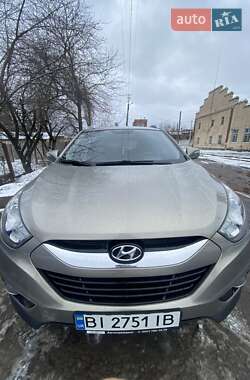 Внедорожник / Кроссовер Hyundai ix35 2010 в Карловке