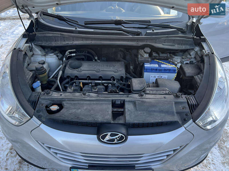 Внедорожник / Кроссовер Hyundai ix35 2010 в Киеве