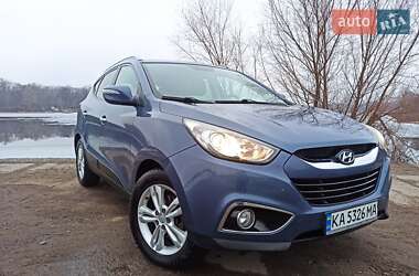 Внедорожник / Кроссовер Hyundai ix35 2013 в 