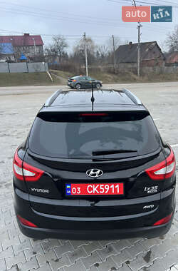 Позашляховик / Кросовер Hyundai ix35 2014 в Чернівцях