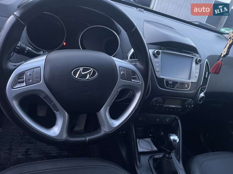 Позашляховик / Кросовер Hyundai ix35 2012 в Тернополі