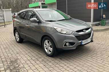 Внедорожник / Кроссовер Hyundai ix35 2011 в 