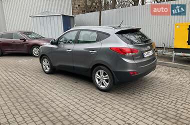 Внедорожник / Кроссовер Hyundai ix35 2011 в 