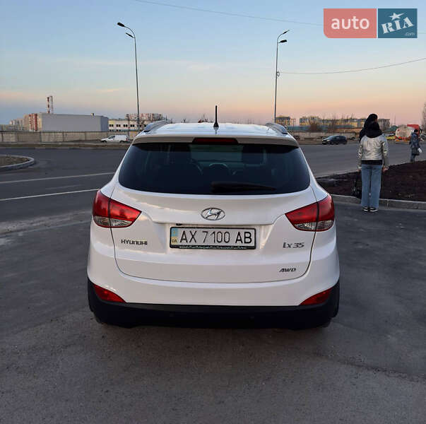 Позашляховик / Кросовер Hyundai ix35 2012 в Харкові