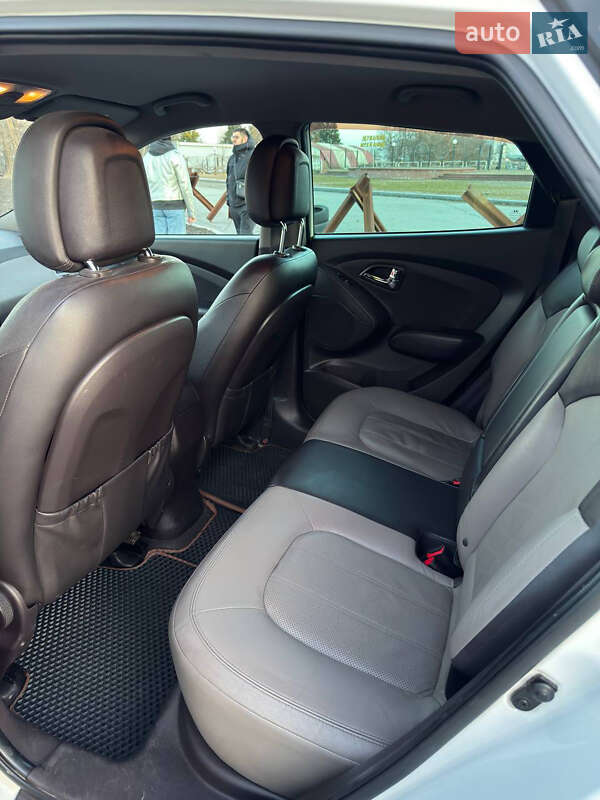 Позашляховик / Кросовер Hyundai ix35 2012 в Харкові