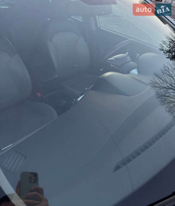 Позашляховик / Кросовер Hyundai ix35 2012 в Харкові