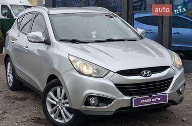 Внедорожник / Кроссовер Hyundai ix35 2010 в 